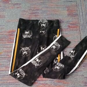 Women's Black Tiger Print Leggings